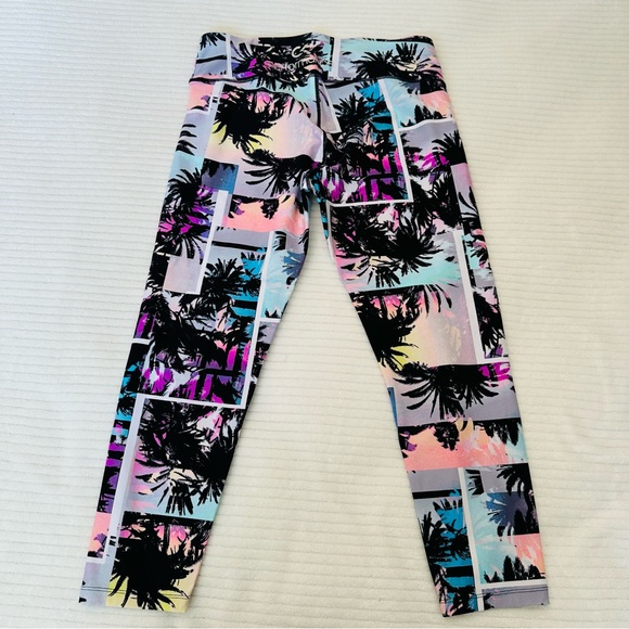 Calvin Klein Performance Leggings - Picture 4 of 9